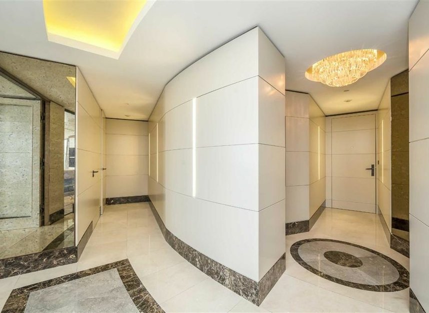 Properties to let in St. George Wharf - SW8 2BW view13