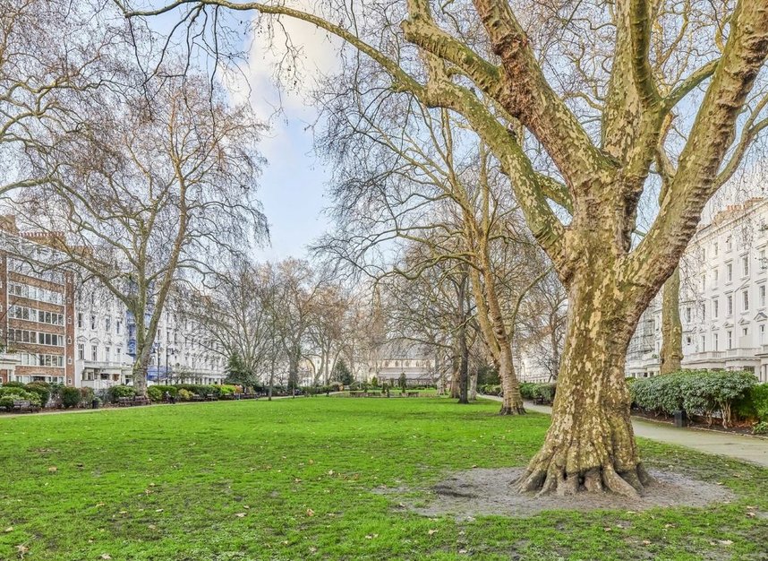 Properties to let in St. Georges Square - SW1V 3QP view10