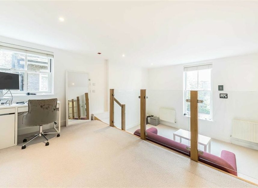 Flat to rent in St. Johns Park, London, SE3 (Ref 219134) Dexters