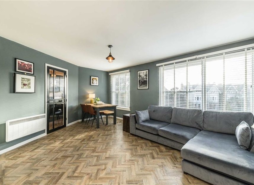 Flat to rent in St. Johns Park, London, SE3 (Ref 219139) Dexters