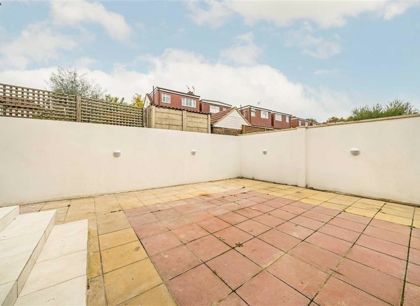 Properties to let in St. Leonards Road - SW14 7NE view9