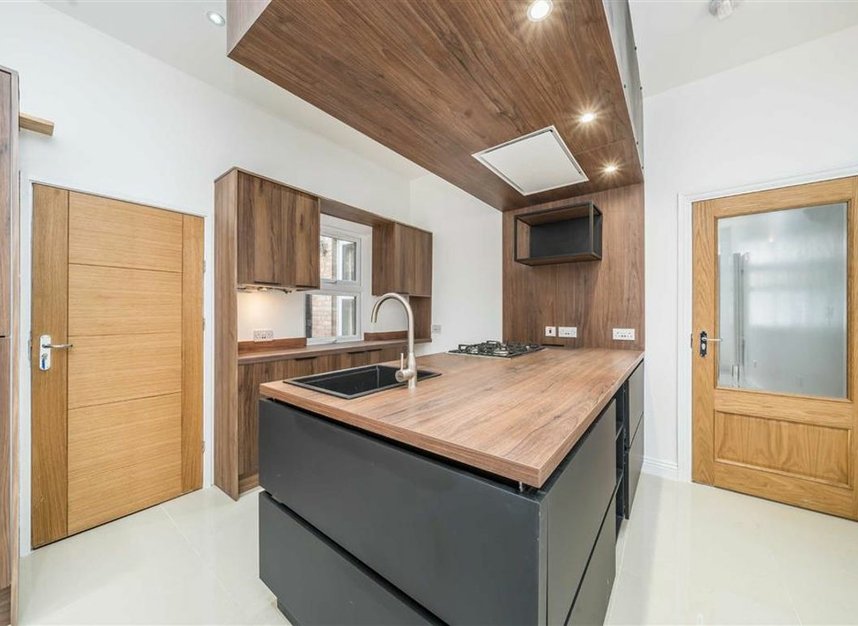 Properties to let in St. Leonards Road - SW14 7NE view3