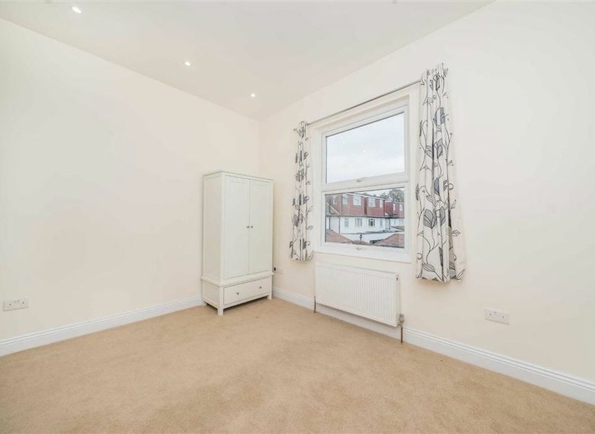 Properties to let in St. Leonards Road - SW14 7NE view7