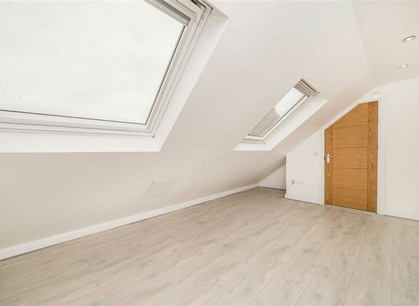 Properties to let in St. Leonards Road - SW14 7NE view8