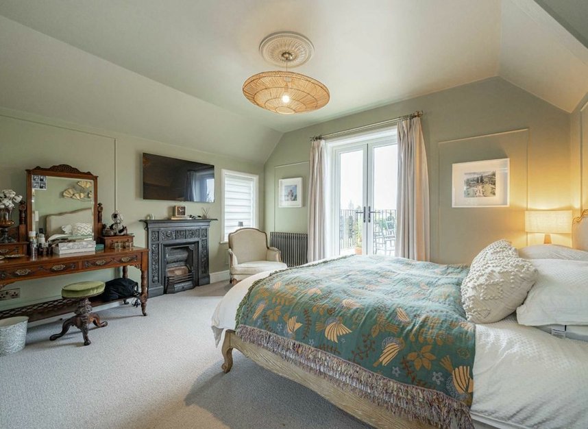 Properties to let in St. Peters Close - TW18 2ED view13