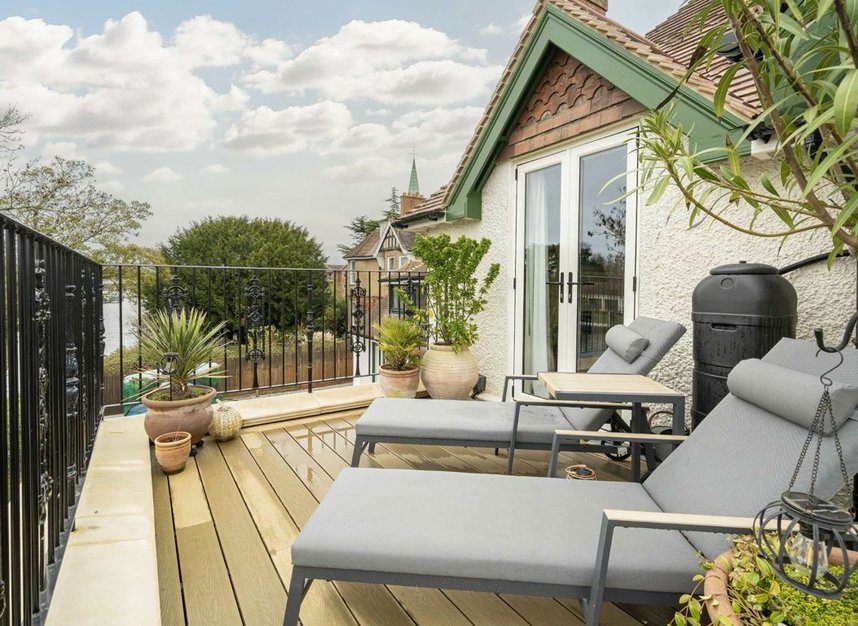 Properties to let in St. Peters Close - TW18 2ED view14