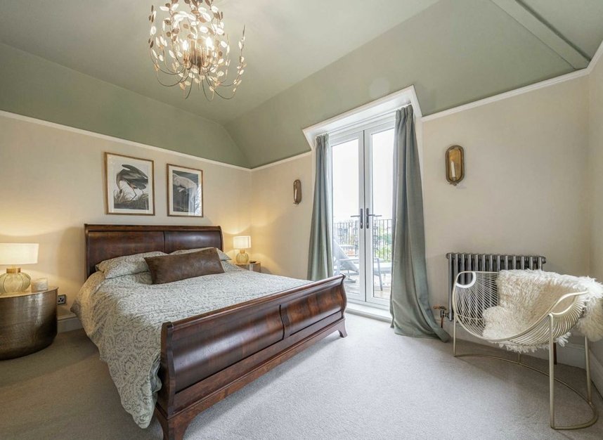 Properties to let in St. Peters Close - TW18 2ED view6