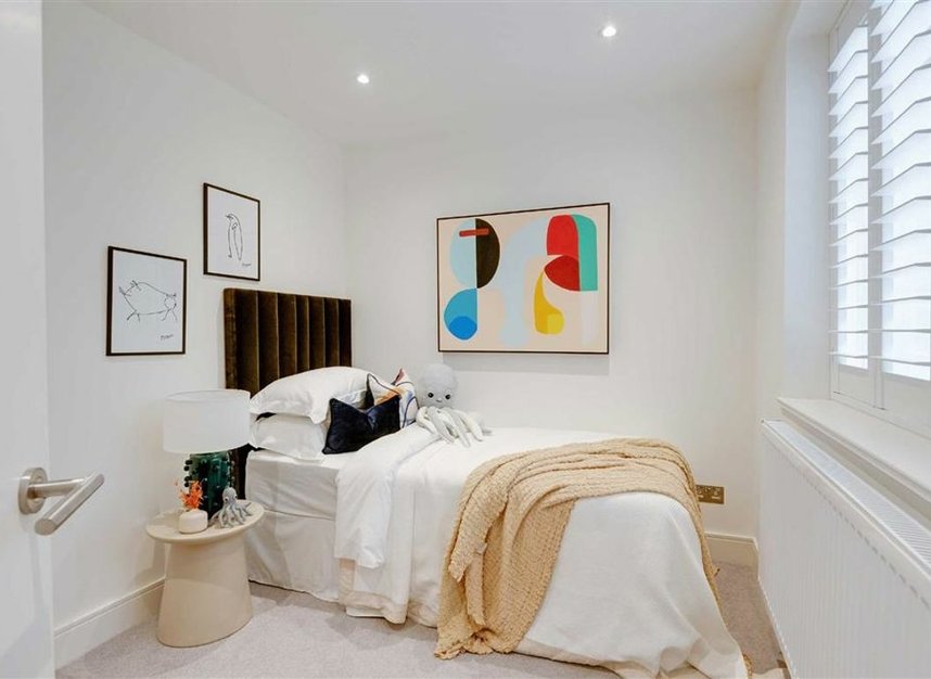 Properties to let in Stanhope Terrace - W2 2UB view12