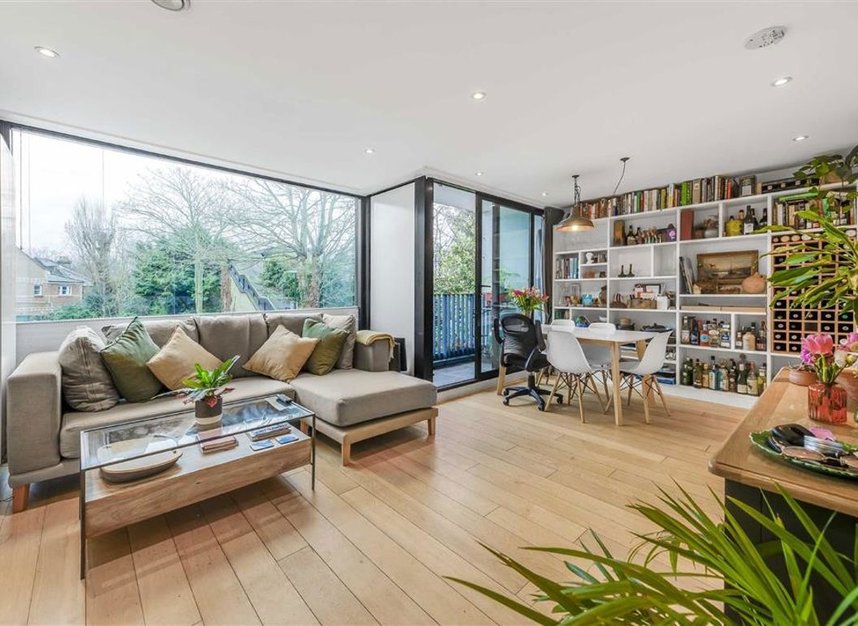 Properties let in Station Road - KT1 4HG view2