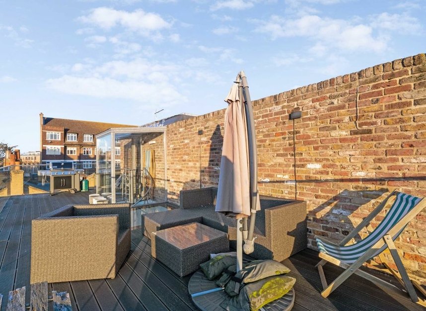 Properties let in Steels Lane - E1 0DP view7