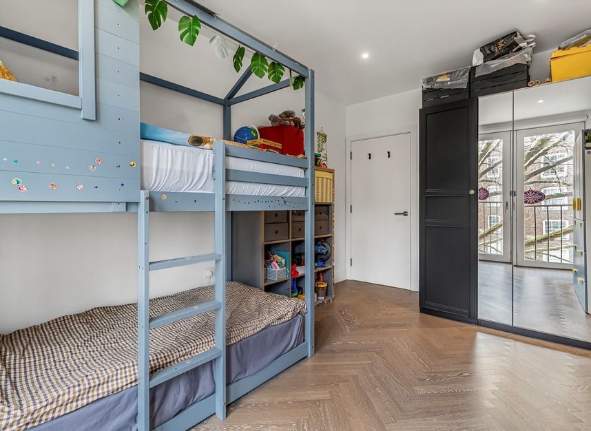 Properties to let in Sterling Way - N7 9HG view6