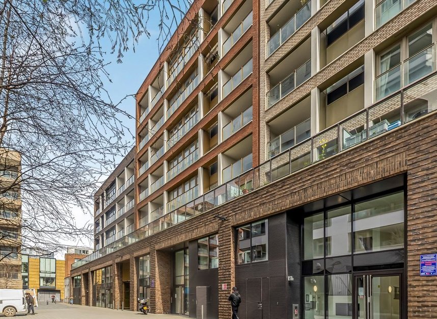 Properties to let in Sterling Way - N7 9HG view1