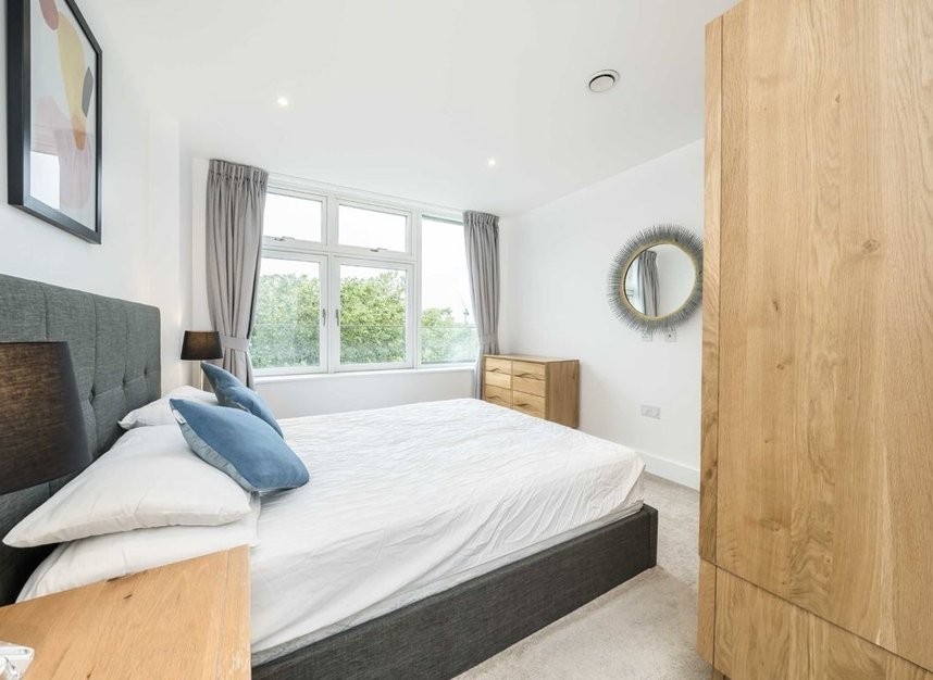 Properties to let in Sterling Way - N7 9HL view7