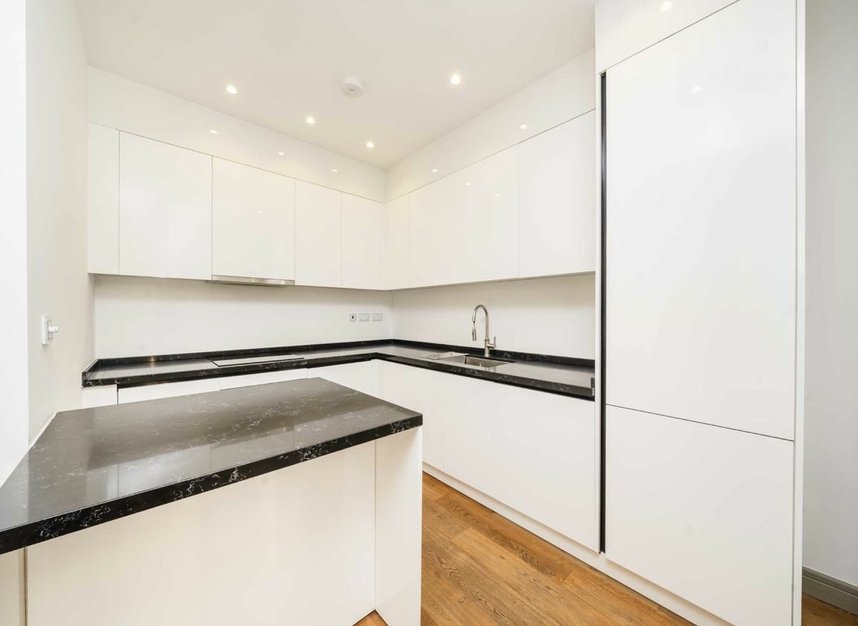 Properties let in Stile Hall Parade - W4 3AG view3