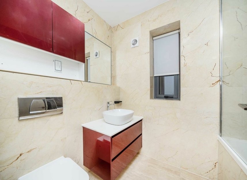 Properties let in Stile Hall Parade - W4 3AG view7