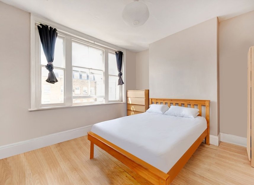 Properties to let in Stoke Newington High Street - N16 7NY view5