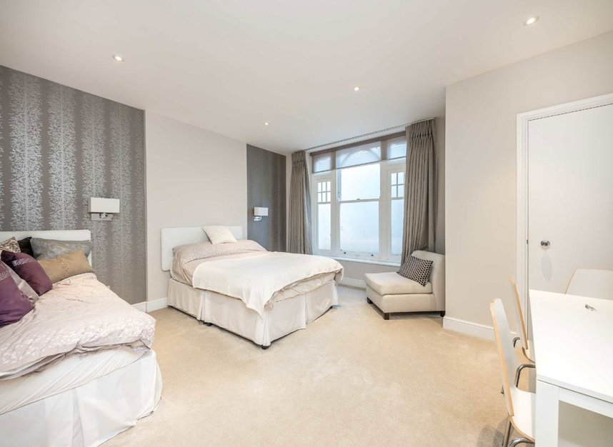 Properties let in Stokenchurch Street - SW6 3TS view8