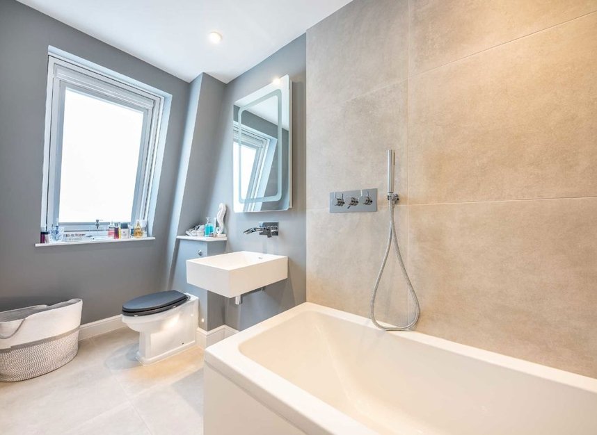 Properties let in Stokenchurch Street - SW6 3TS view7