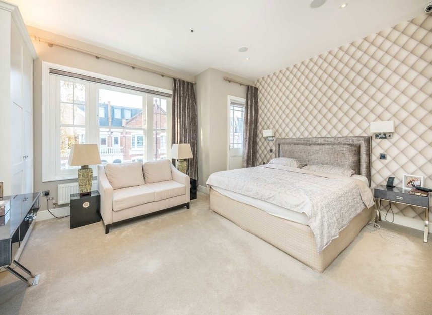 Properties let in Stokenchurch Street - SW6 3TS view6