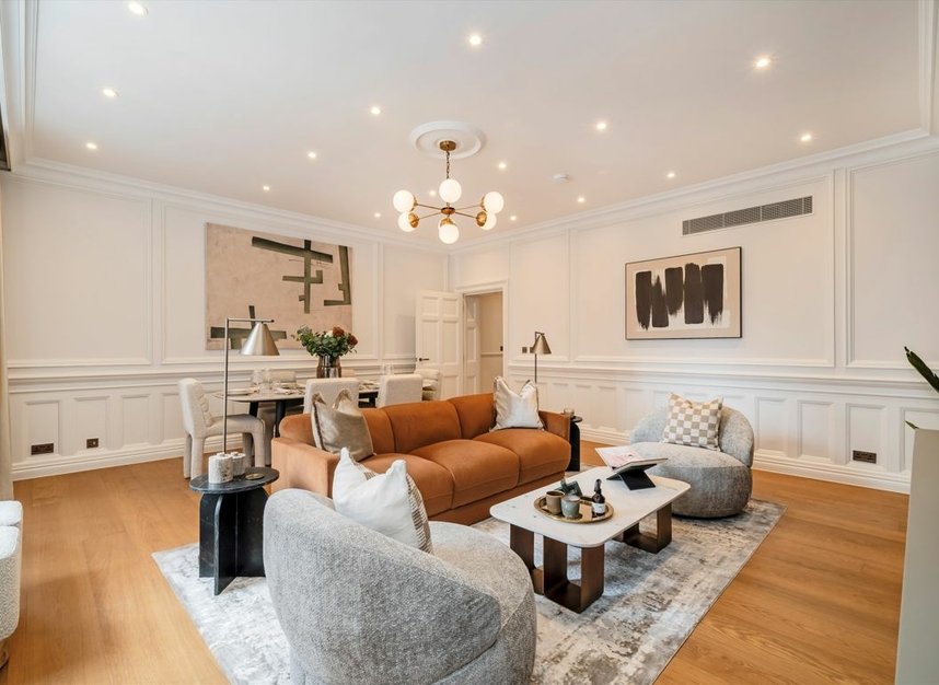 Properties let in Stratton Street - W1J 8LH view2