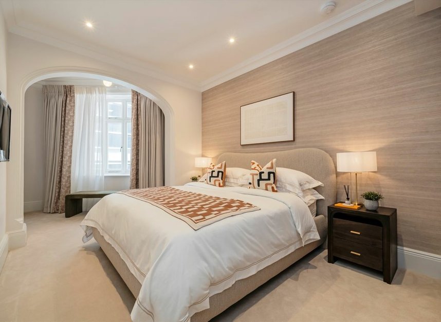 Properties let in Stratton Street - W1J 8LH view4