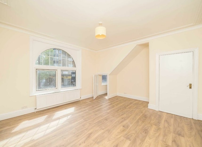 Properties let in Streatham High Road - SW16 1BS view5