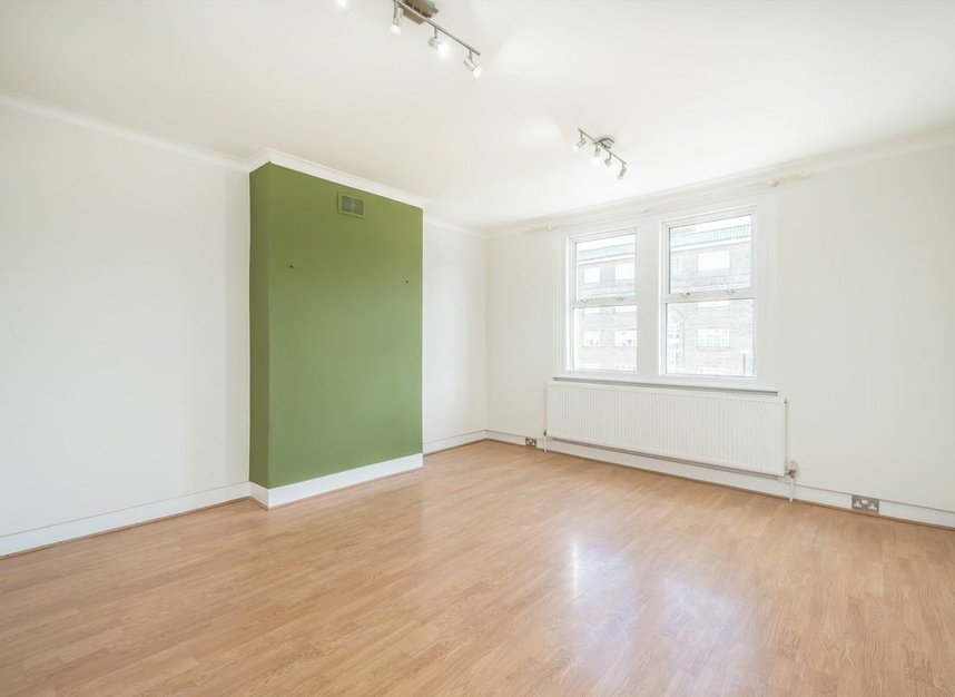 Properties let in Streatham High Road - SW16 1BS view1