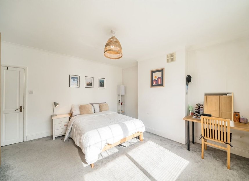 Properties let in Streatham High Road - SW16 1BS view3