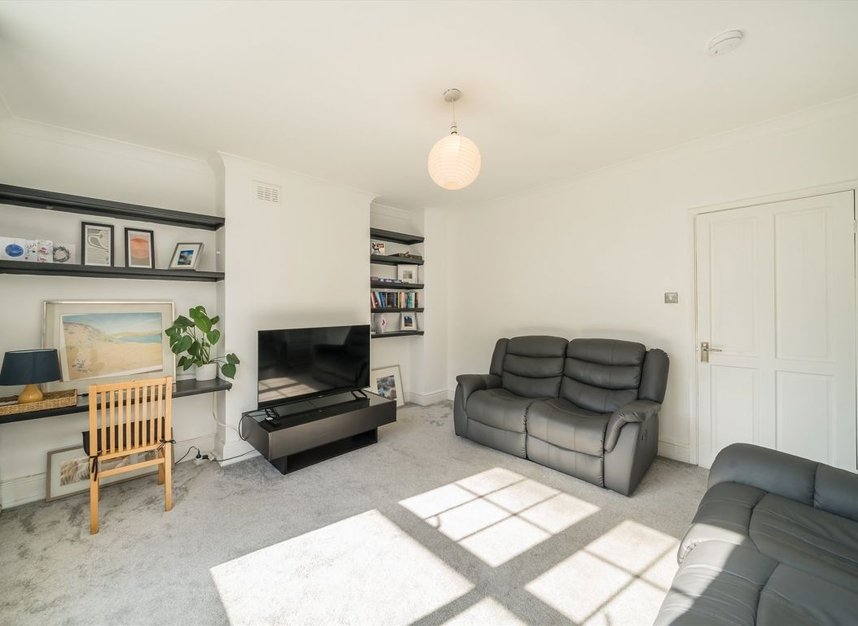Properties let in Streatham High Road - SW16 1BS view5