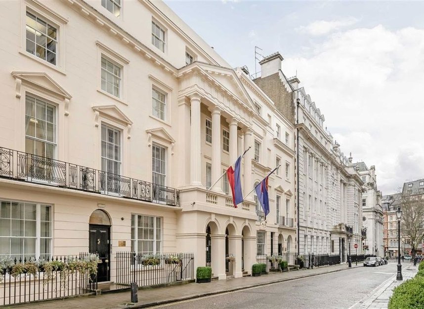 Properties let in Suffolk Street - SW1Y 4HH view1