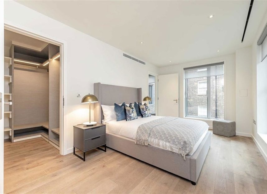 Properties let in Suffolk Street - SW1Y 4HH view5