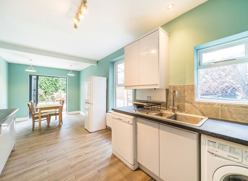 Properties let in Sulina Road - SW2 4EJ view3