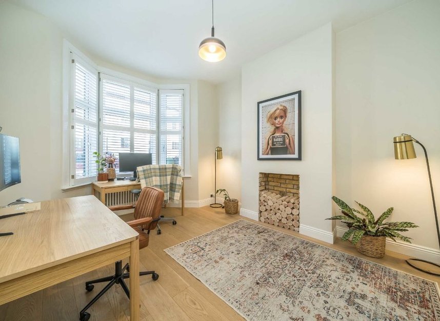 Properties to let in Sulina Road - SW2 4EJ view4