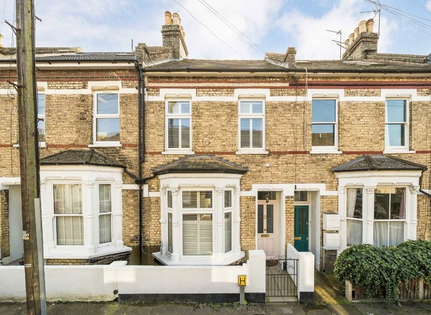 Properties to let in Sulina Road - SW2 4EJ view1