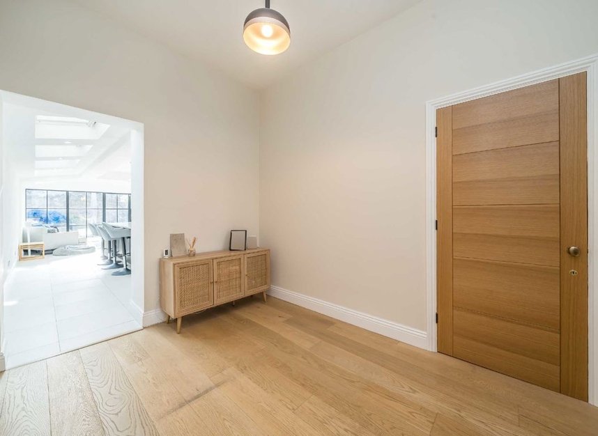 Properties to let in Sulina Road - SW2 4EJ view5