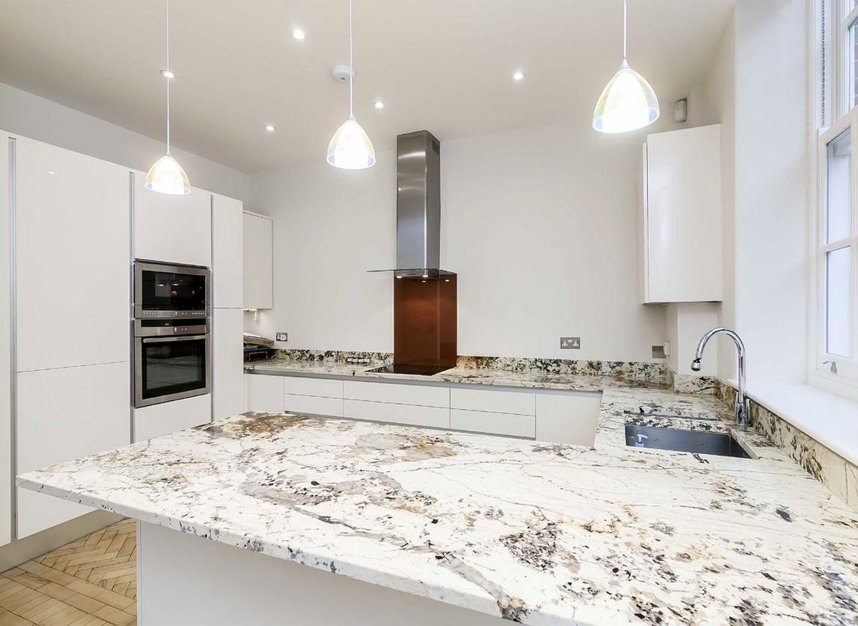 Properties to let in Sutton Court Road - W4 4NG view4