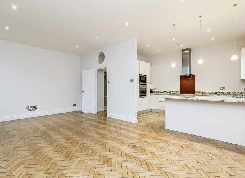 Properties to let in Sutton Court Road - W4 4NG view2