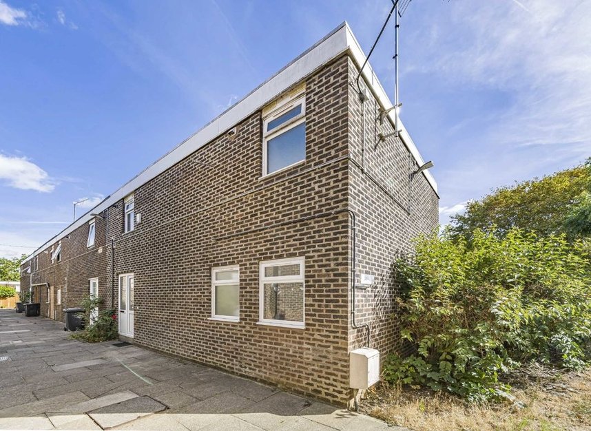 Properties to let in Swan Lane - N20 0PL view8