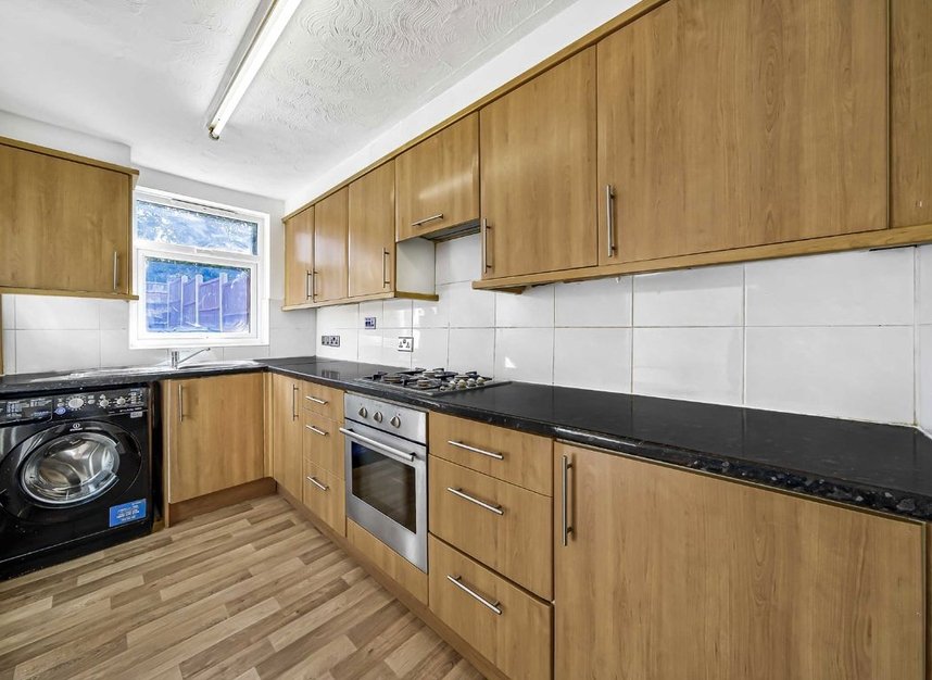Properties to let in Swan Lane - N20 0PL view3