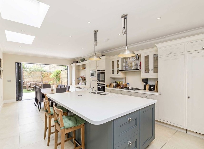 Properties to let in Tasso Road - W6 8LZ view2