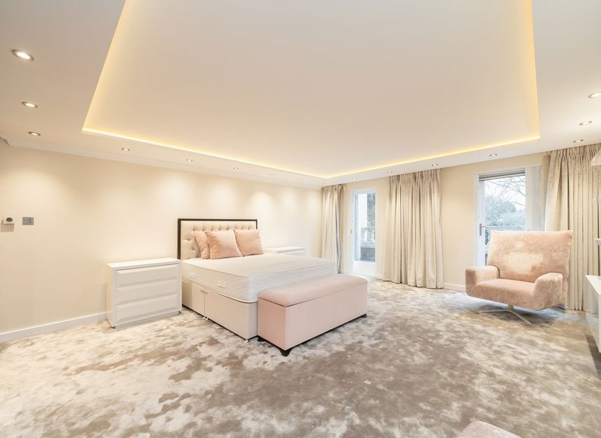 Properties to let in The Bishops Avenue - N2 0AP view10