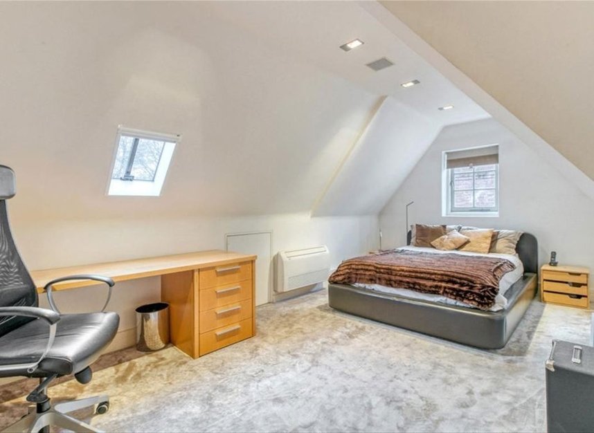 Properties to let in The Bishops Avenue - N2 0AP view12