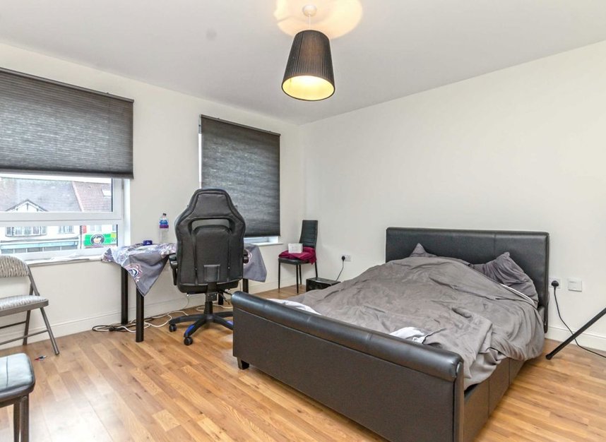 Properties to let in The Broadway - UB6 9FJ view4