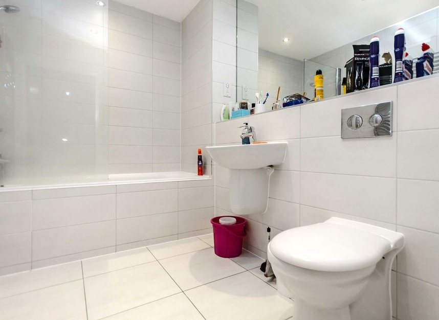 Properties to let in The Broadway - UB6 9FJ view6