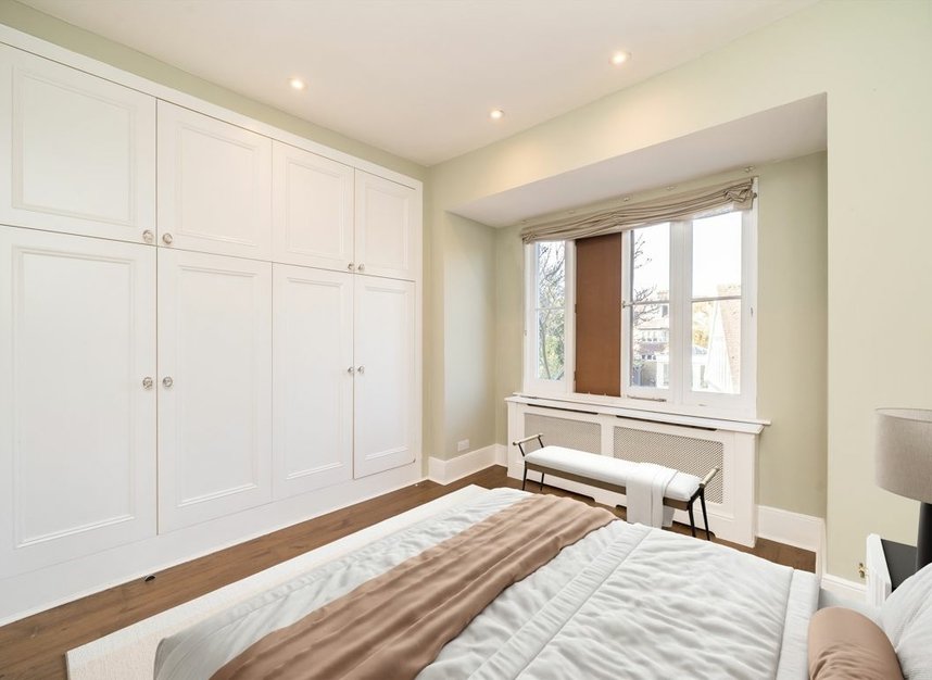 Properties to let in The Green - SW19 5AZ view12