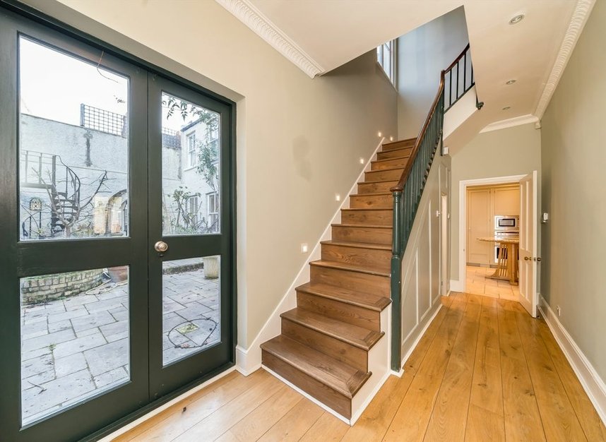 Properties to let in The Green - SW19 5AZ view9