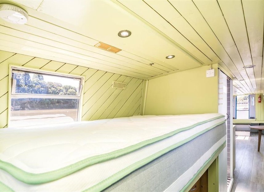 Properties to let in The Hollows - TW8 0DZ view4