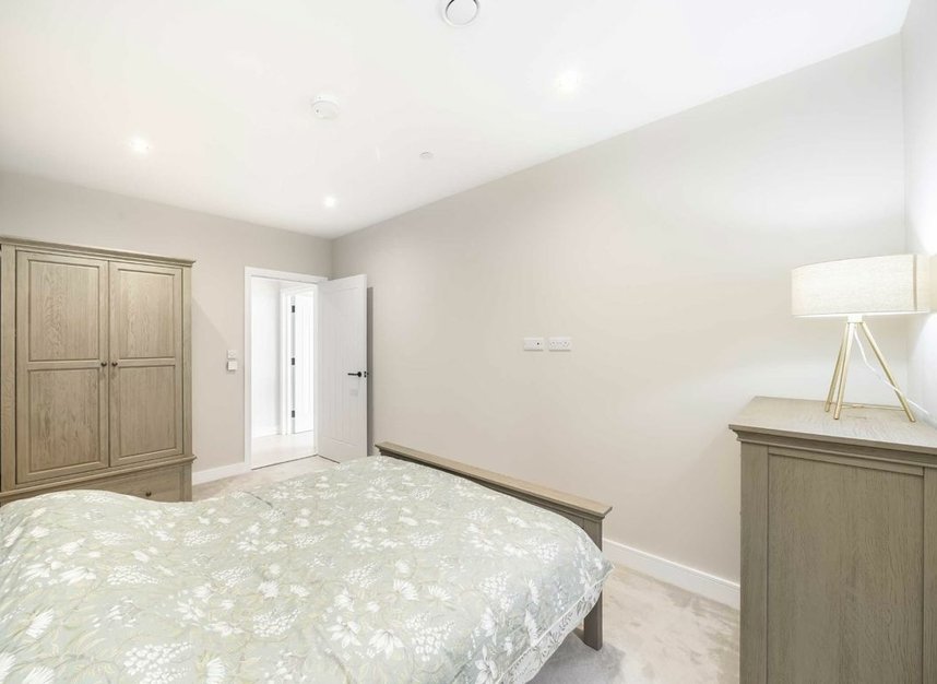 Properties let in The Mall - W5 3BX view4