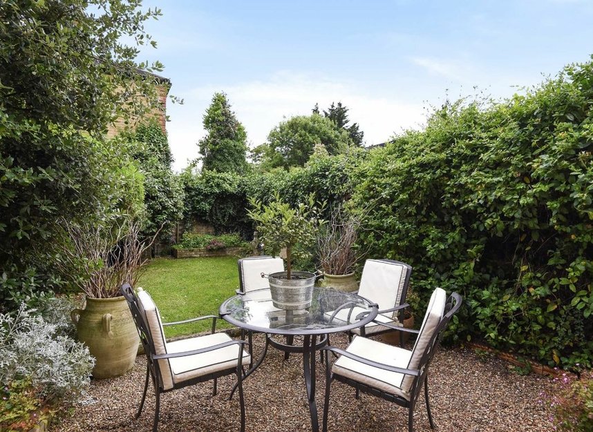 Properties let in Thorncliffe Road - SW2 4JQ view6