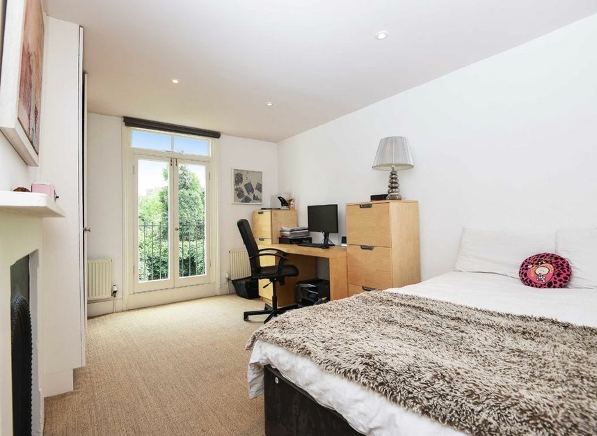 Properties let in Thorncliffe Road - SW2 4JQ view5